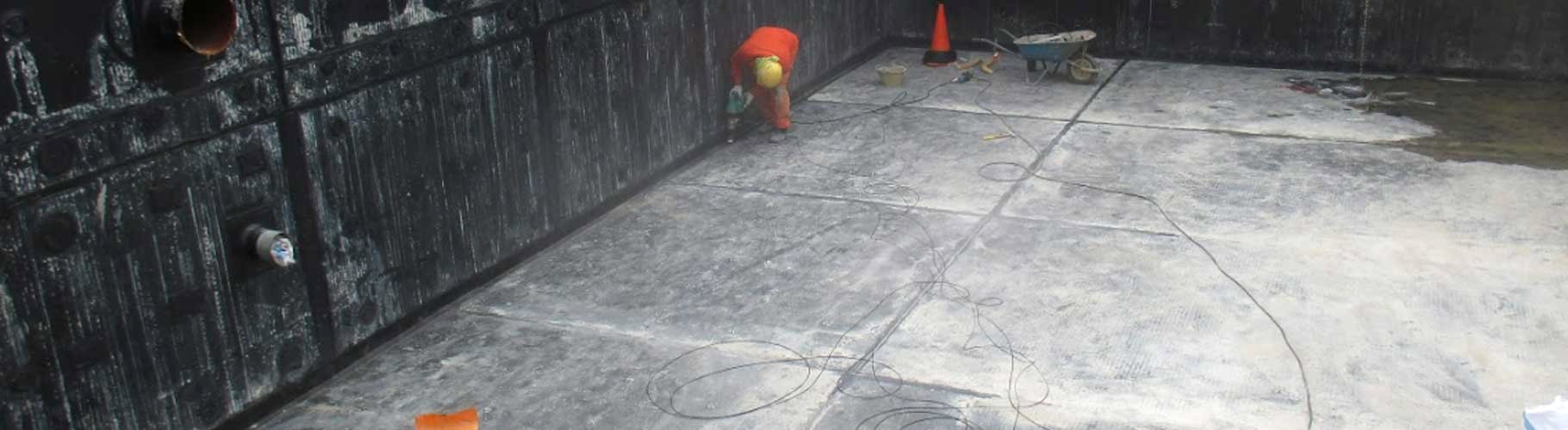 Interior of a water-retaining structure lined with HDPE stud liner